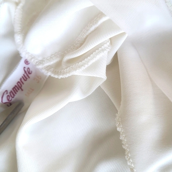 Vintage Seamprufe Nylon Full Slip Size 36 with Sheer Edging - Picture 9 of 10